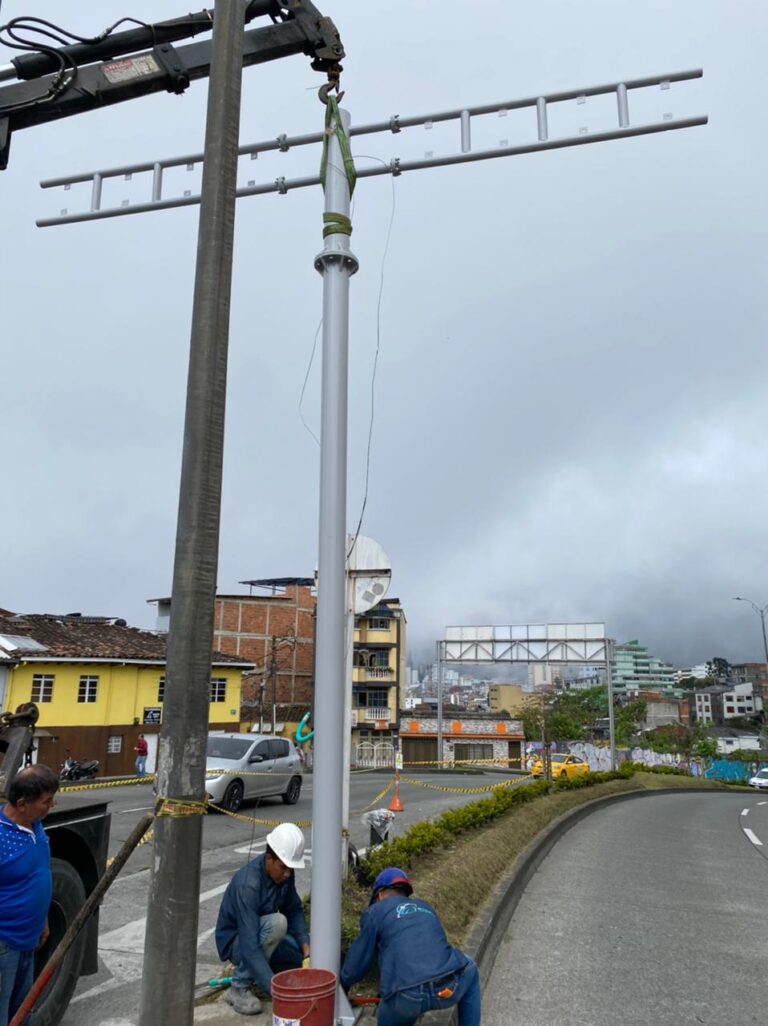 Postelam Postes Luminarias Amoblamiento Urbano