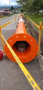 Poste para apantallamiento